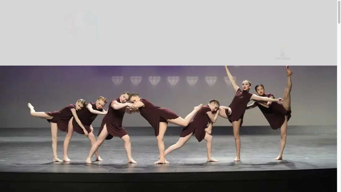 Jennifer's Arts In Motion website homepage preview